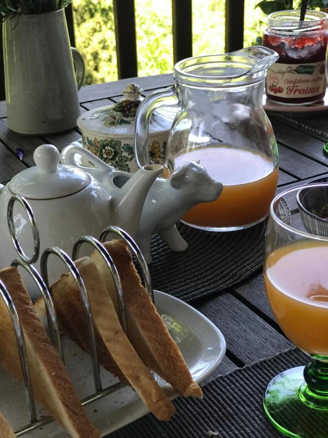 Le Peyrail Bed & Breakfast Les Leves-et-Thoumeyragues Bagian luar foto