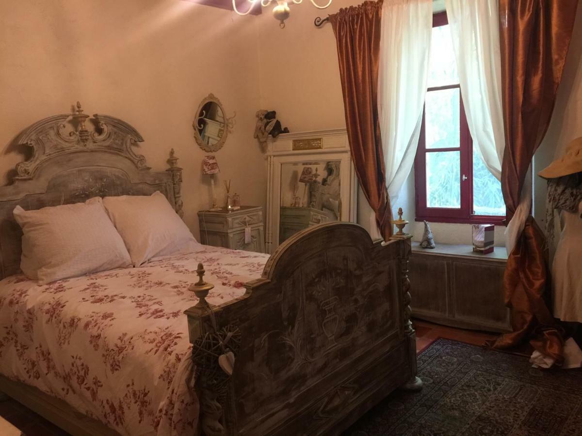 Le Peyrail Bed & Breakfast Les Leves-et-Thoumeyragues Bagian luar foto