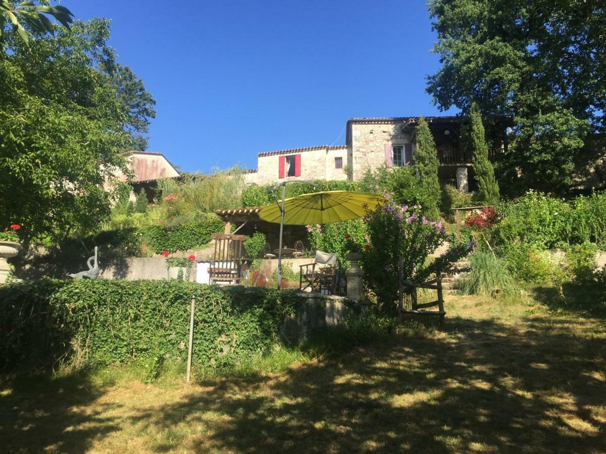 Le Peyrail Bed & Breakfast Les Leves-et-Thoumeyragues Bagian luar foto
