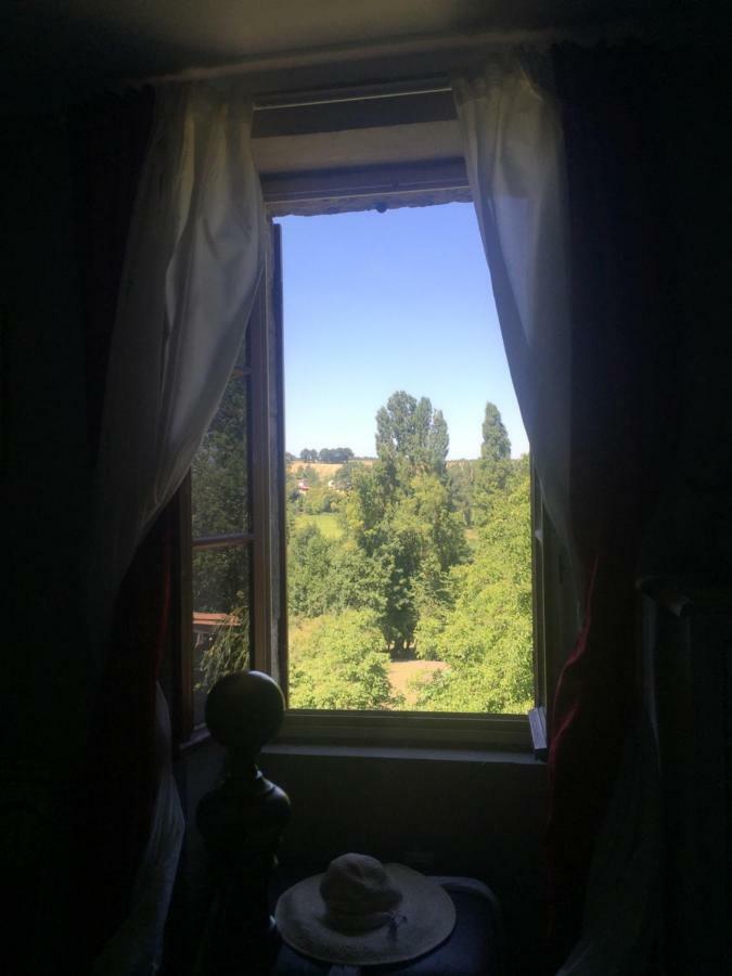 Le Peyrail Bed & Breakfast Les Leves-et-Thoumeyragues Bagian luar foto