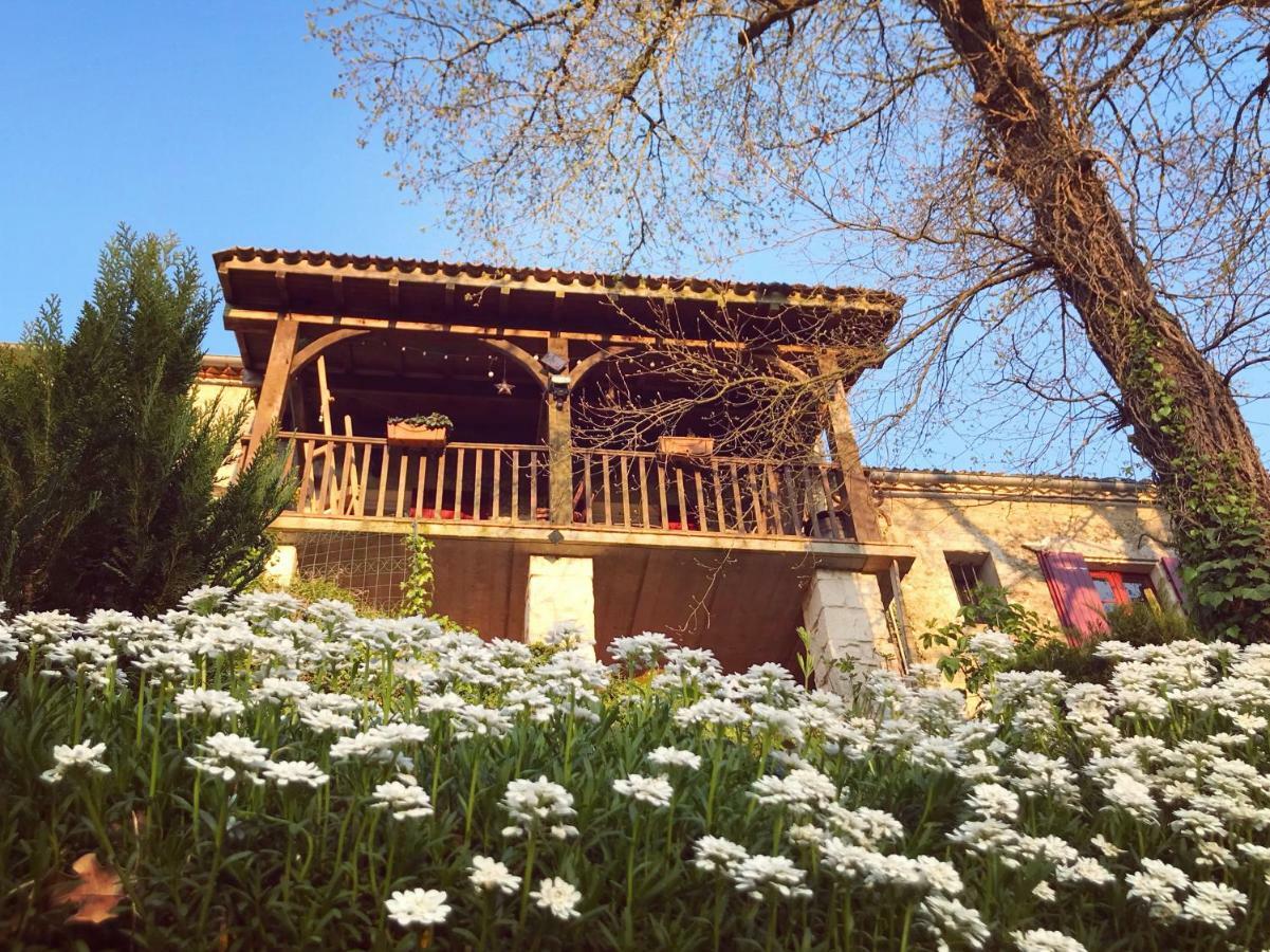 Le Peyrail Bed & Breakfast Les Leves-et-Thoumeyragues Bagian luar foto