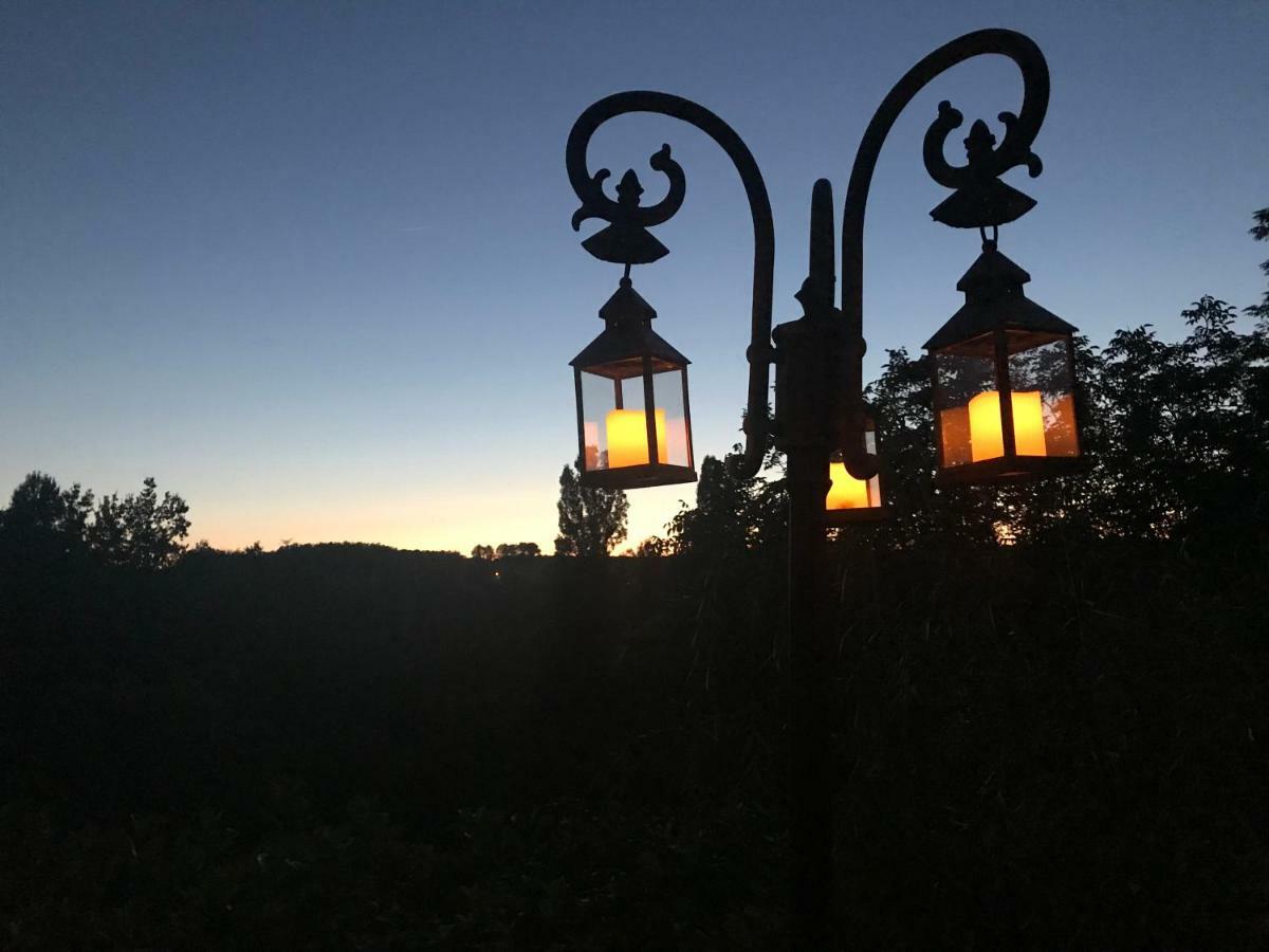Le Peyrail Bed & Breakfast Les Leves-et-Thoumeyragues Bagian luar foto